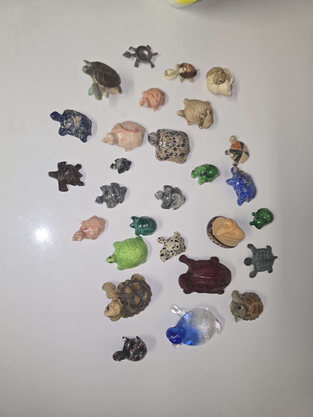 Mixed Mini Turtle Figurine Lot - Multicolor Includes 28 - Picture 3 of 7